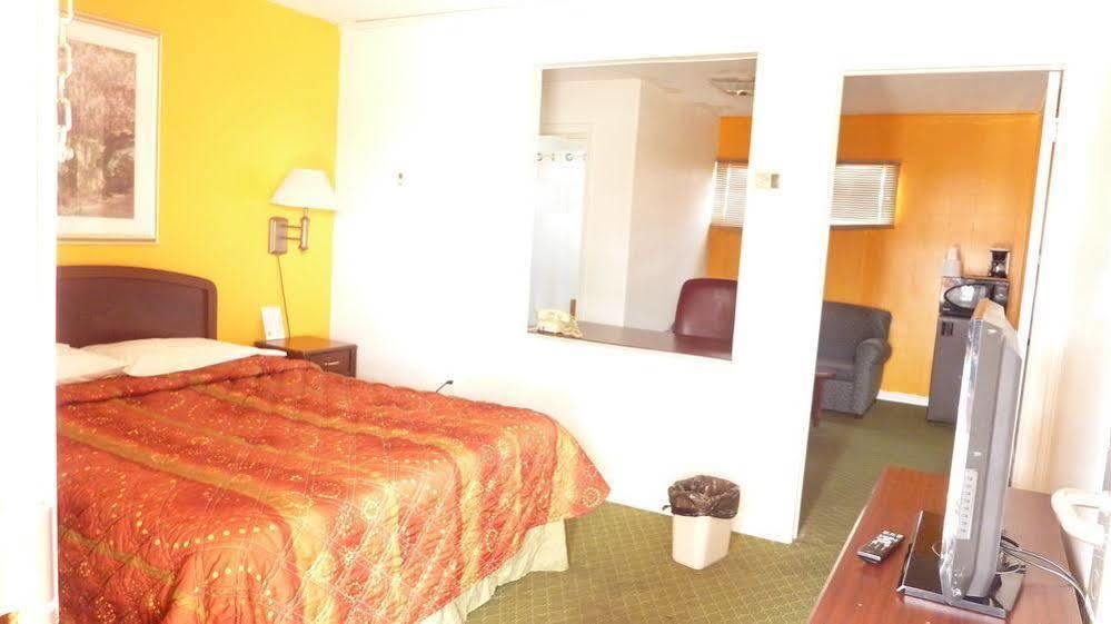 Executive Inn 德明 外观 照片