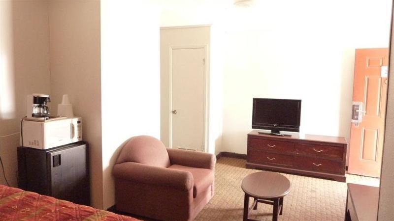 Executive Inn 德明 外观 照片