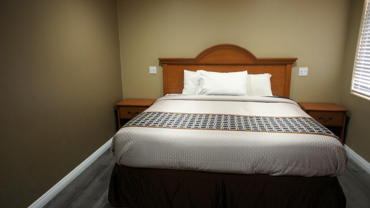 Executive Inn 德明 外观 照片